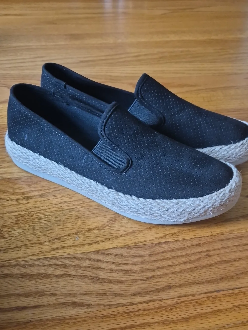 NWOT Esprit Women’s Black Slip-On Espadrille Sneakers, size 7,5 NWOB NWOT